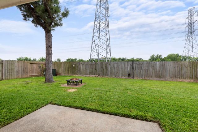 10015 Elm Knoll Trail, Houston, TX 77064