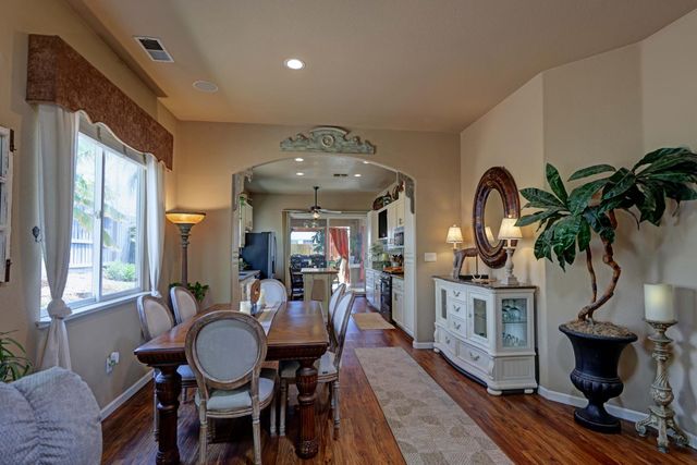 3319 Corinthian Ln, Auburn, CA 95603