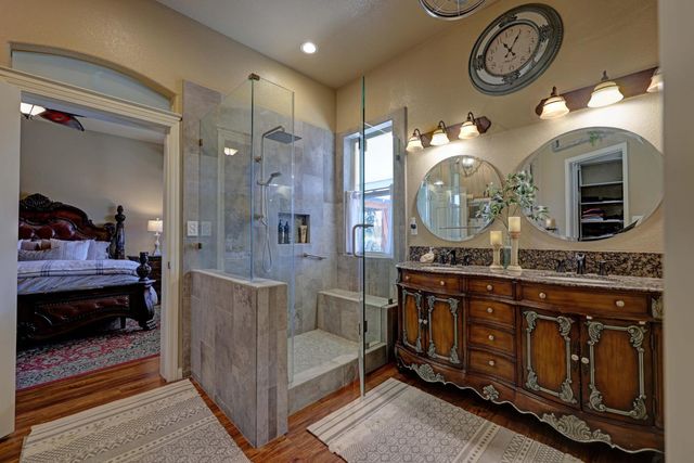 3319 Corinthian Ln, Auburn, CA 95603
