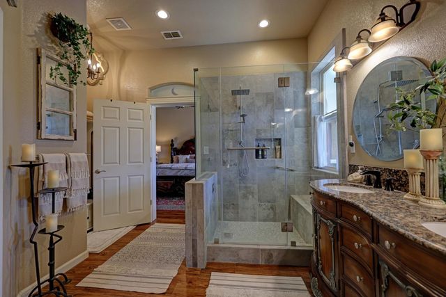 3319 Corinthian Ln, Auburn, CA 95603