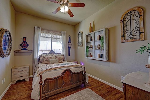 3319 Corinthian Ln, Auburn, CA 95603