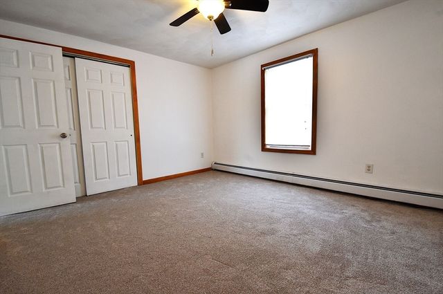 16 Arborwood Dr, Worcester, MA 01604