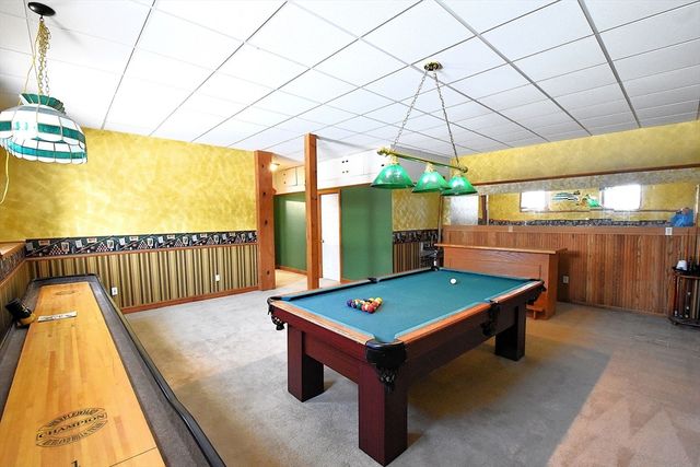 16 Arborwood Dr, Worcester, MA 01604