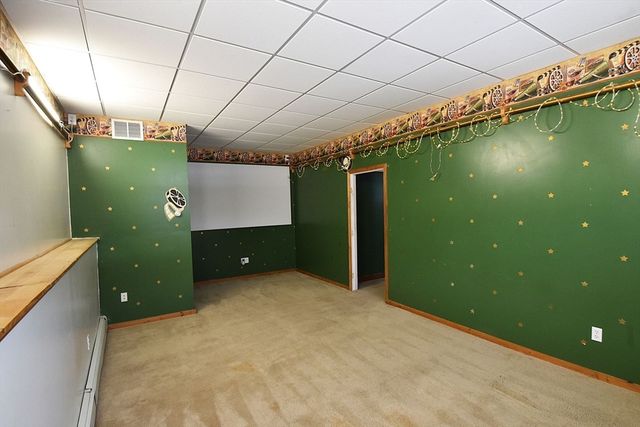 16 Arborwood Dr, Worcester, MA 01604