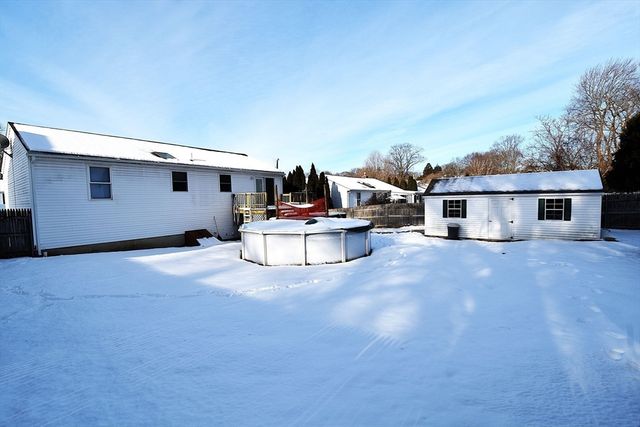 16 Arborwood Dr, Worcester, MA 01604