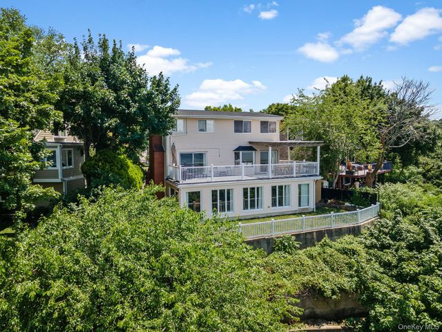 12 Riverview Court, Ossining, NY 10562