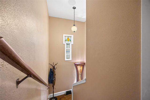 102 Crestway Drive, Baytown, TX 77520
