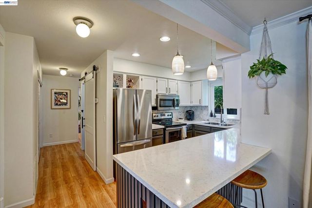 1139 Kottinger Dr. A, Pleasanton, CA 94566