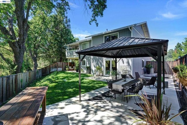 1139 Kottinger Dr. A, Pleasanton, CA 94566