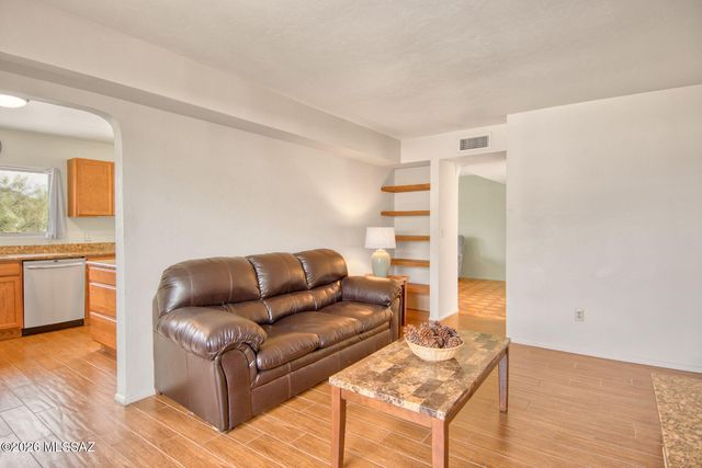 2720 W San Juan Terrace, Tucson, AZ 85713