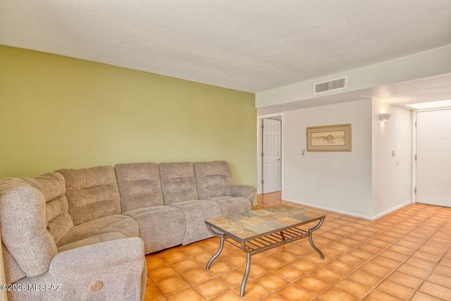 2720 W San Juan Terrace, Tucson, AZ 85713