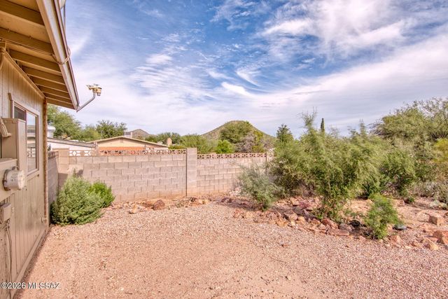 2720 W San Juan Terrace, Tucson, AZ 85713