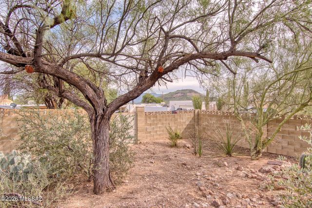 2720 W San Juan Terrace, Tucson, AZ 85713
