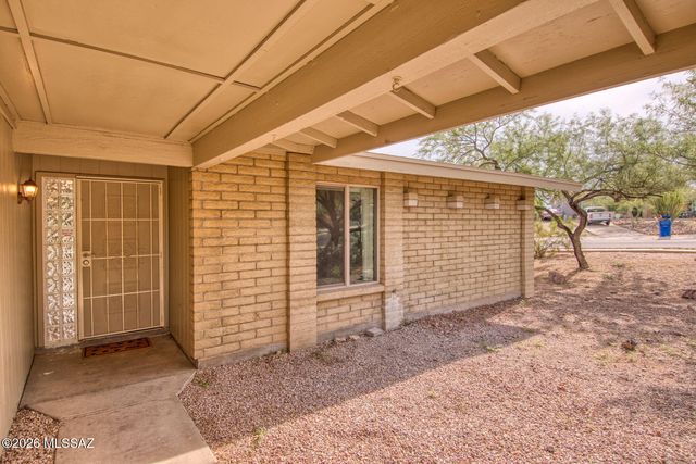 2720 W San Juan Terrace, Tucson, AZ 85713