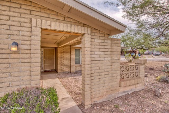 2720 W San Juan Terrace, Tucson, AZ 85713