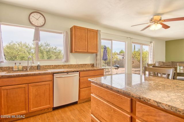 2720 W San Juan Terrace, Tucson, AZ 85713