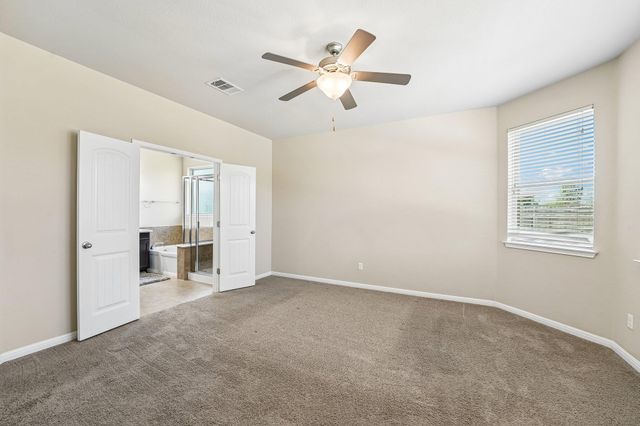 323 Quarry LN, Liberty Hill, TX 78642