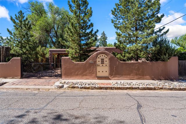110 E Berger, Santa Fe, NM 87505