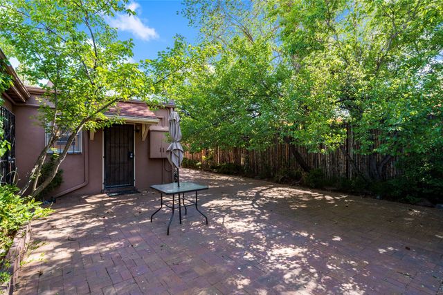 110 E Berger, Santa Fe, NM 87505