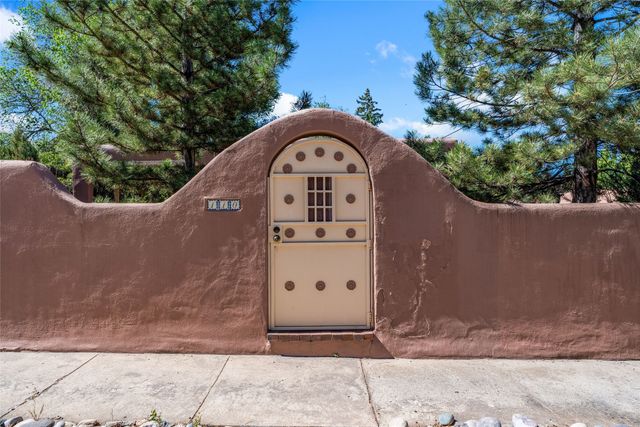 110 E Berger, Santa Fe, NM 87505