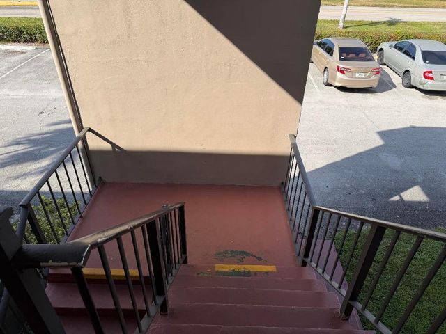 200 Bonnie Boulevard 138, Palm Springs, FL 33461