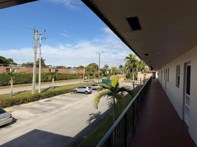 200 Bonnie Boulevard 138, Palm Springs, FL 33461