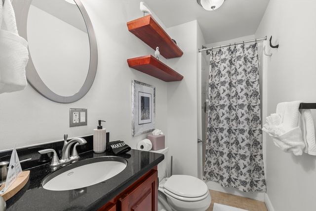 442 Commercial St 2, Provincetown, MA 02657