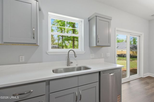 6 Josselson Street, Yemassee, SC 29945