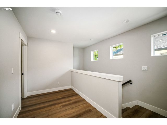 2788 D St, Salem, OR 97301