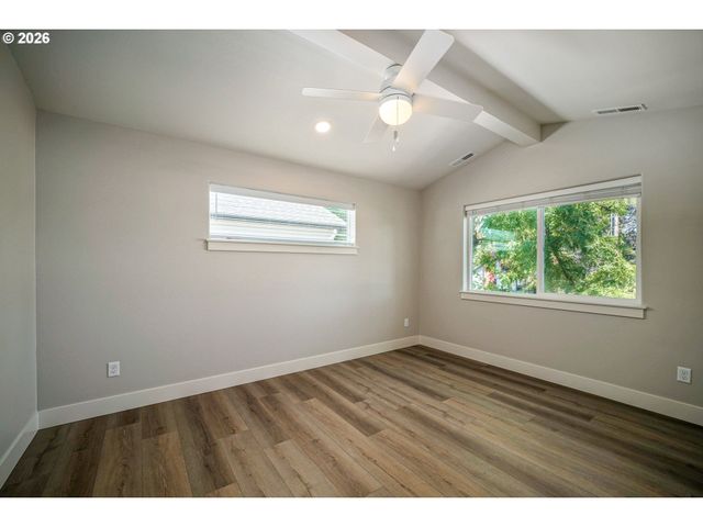 2788 D St, Salem, OR 97301