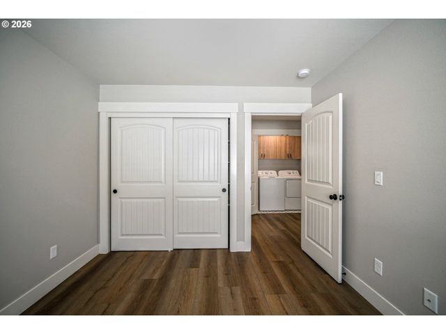 2788 D St, Salem, OR 97301