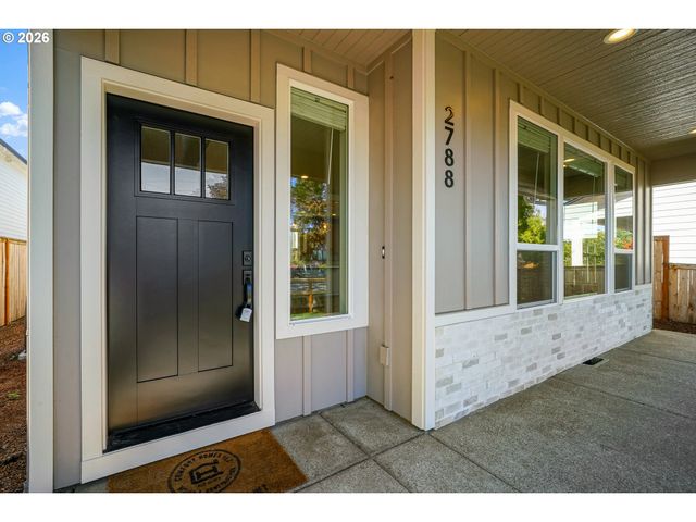 2788 D St, Salem, OR 97301