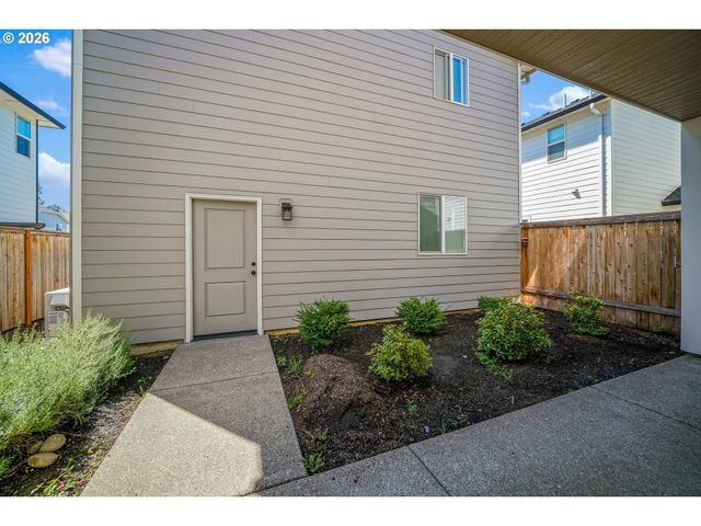 2788 D St, Salem, OR 97301