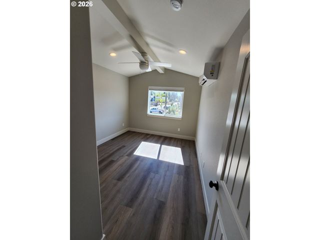 2788 D St, Salem, OR 97301
