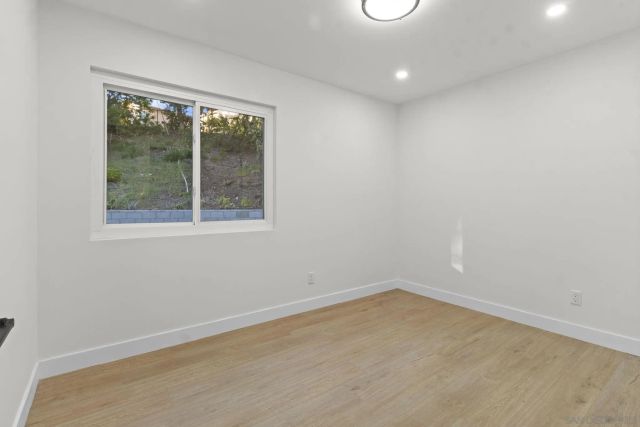 9408 Avenida Acero, Spring Valley, CA 91977