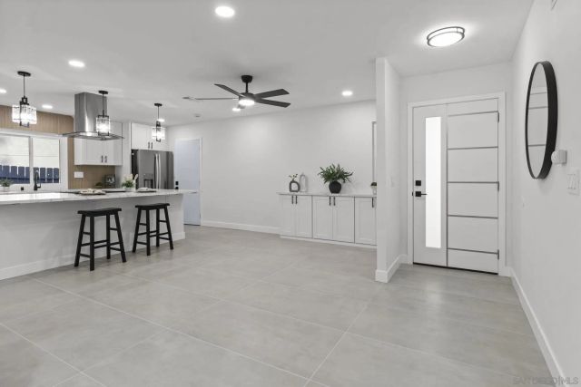 9408 Avenida Acero, Spring Valley, CA 91977