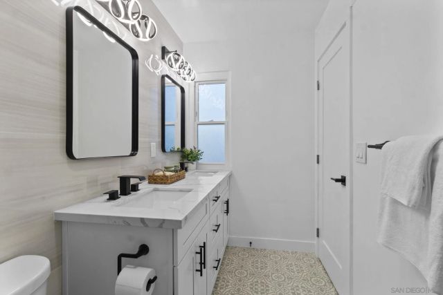 9408 Avenida Acero, Spring Valley, CA 91977