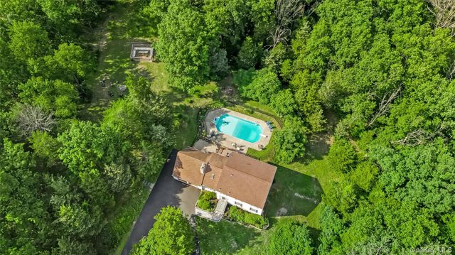 185 Rombout Road, Pleasant Valley, NY 12569