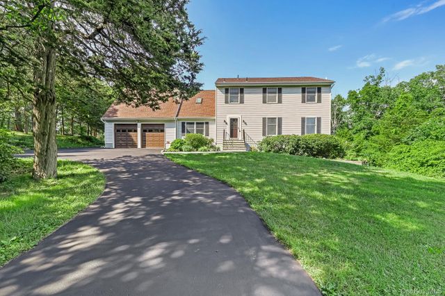 185 Rombout Road, Pleasant Valley, NY 12569