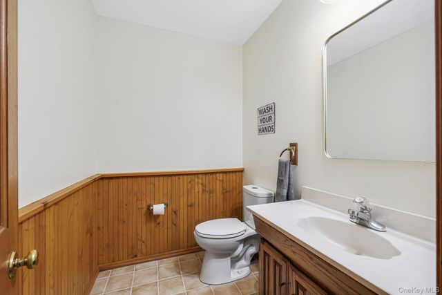 185 Rombout Road, Pleasant Valley, NY 12569