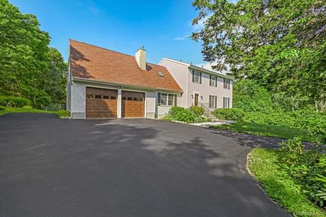 185 Rombout Road, Pleasant Valley, NY 12569