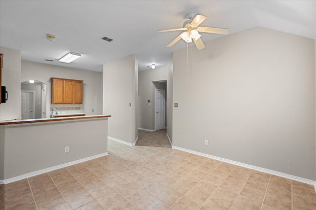 511 Rocky Creek Drive, Mansfield, TX 76063