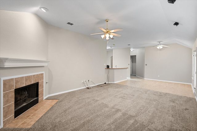 511 Rocky Creek Drive, Mansfield, TX 76063