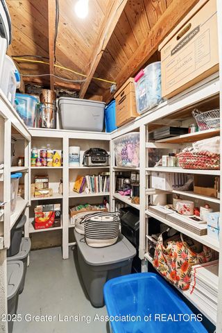 1517 Lenore Avenue, Lansing, MI 48910