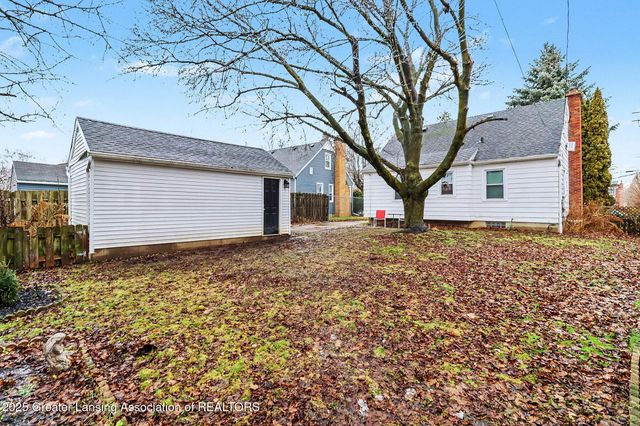 1517 Lenore Avenue, Lansing, MI 48910