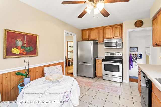 1517 Lenore Avenue, Lansing, MI 48910