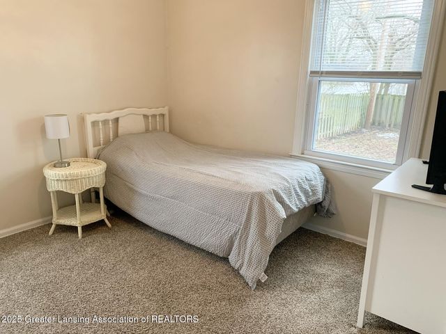 1517 Lenore Avenue, Lansing, MI 48910