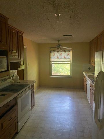 2031 Private Road 1183, Farmersville, TX 75442