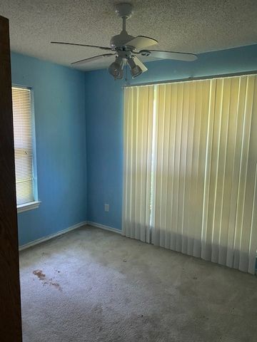 2031 Private Road 1183, Farmersville, TX 75442