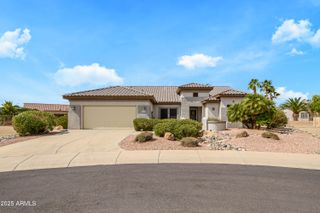 15750 W LINKSVIEW Drive, Surprise, AZ 85374
